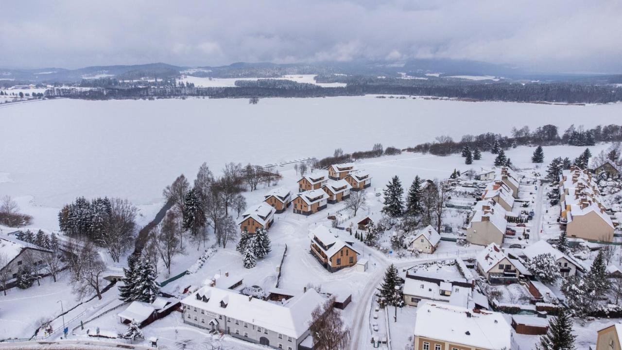 Resort Male Lipno Cerna v Posumavi Exterior photo