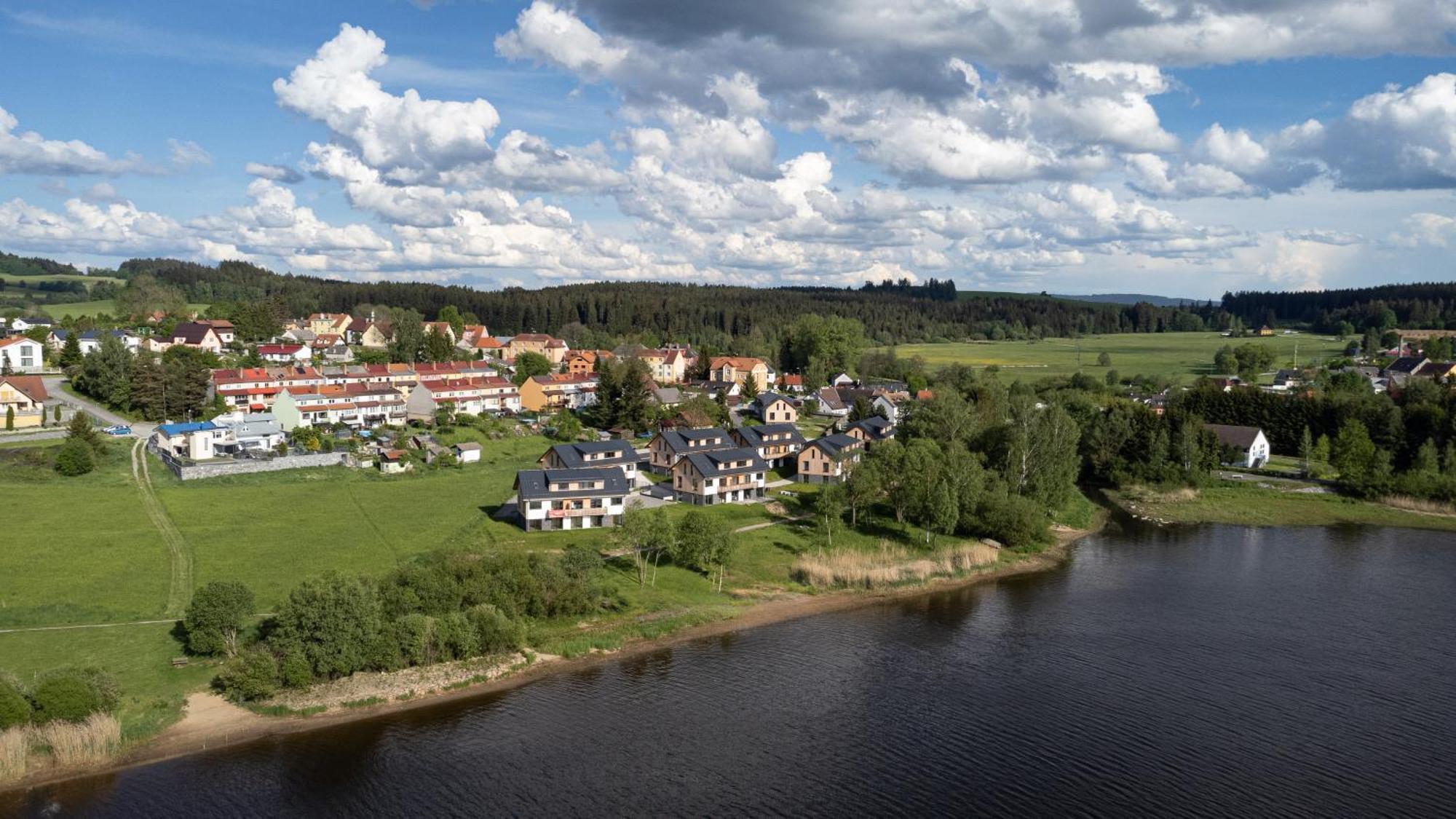 Resort Male Lipno Cerna v Posumavi Exterior photo